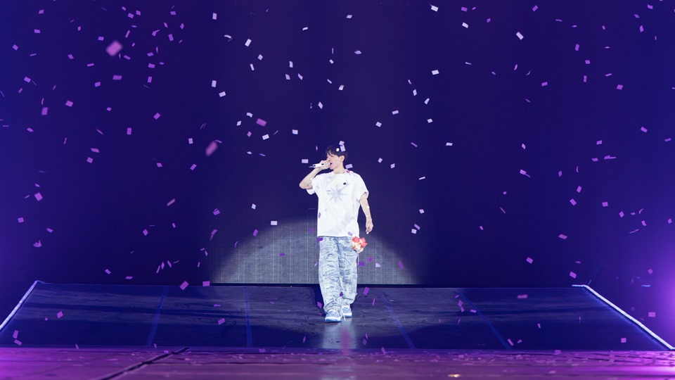 Baekhyun: Lonsdaleite [dot] in Cinemas